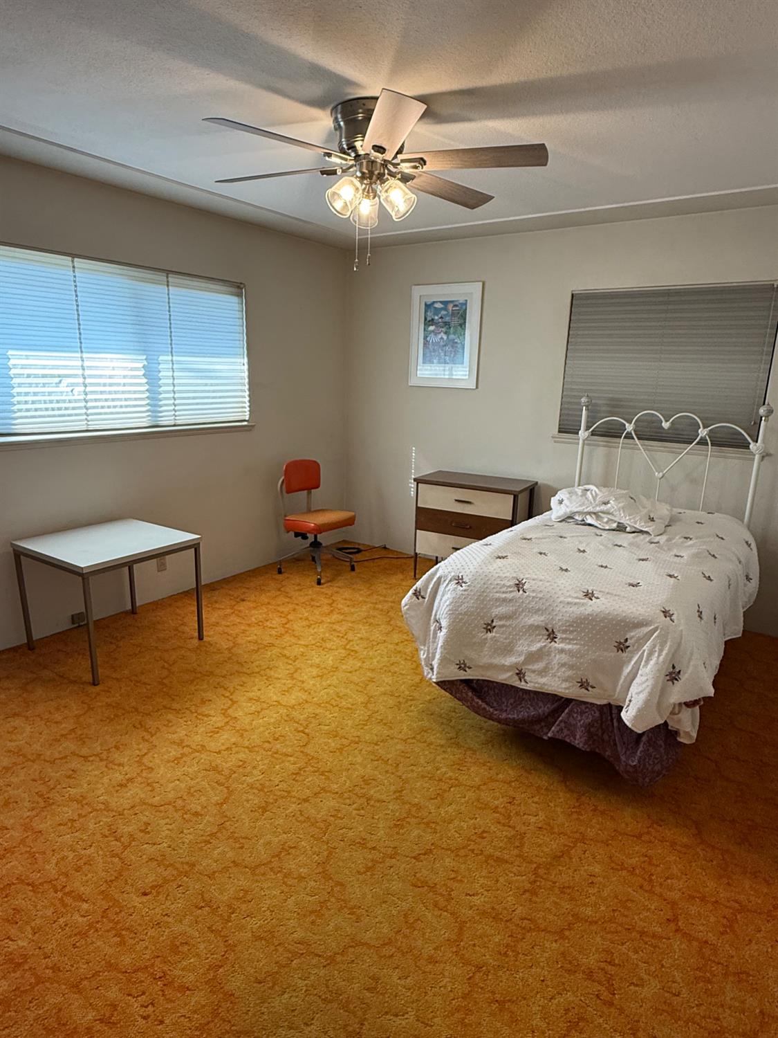 2825 N Hulbert Ave, Fresno, CA 93705