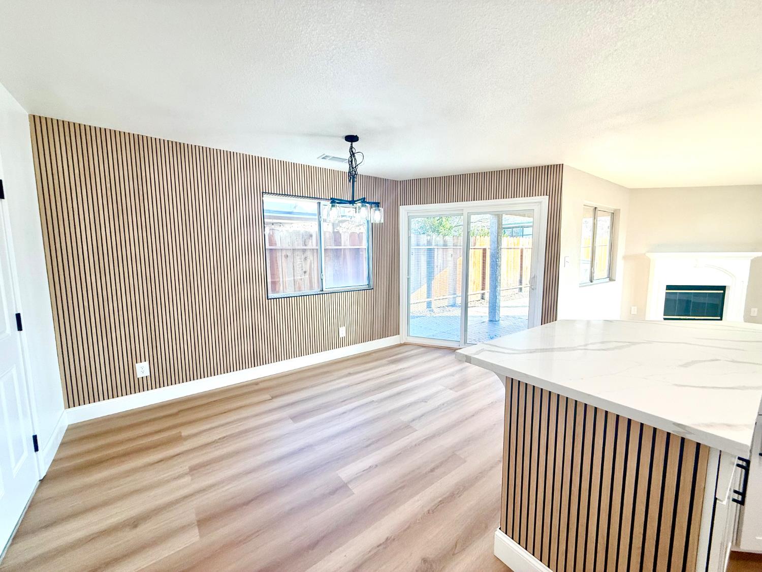 5551 W Acacia Ave, Fresno, CA 93722