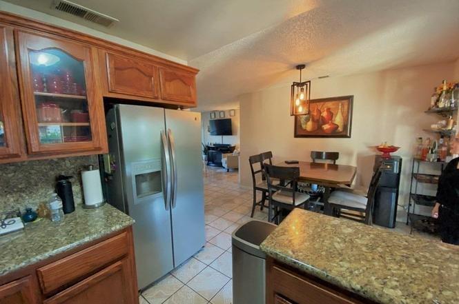 1510 W Thomas Ave, Fresno, CA 93728