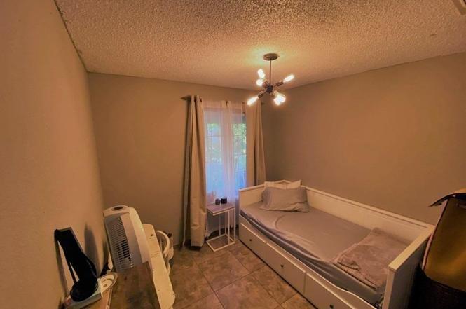 1510 W Thomas Ave, Fresno, CA 93728