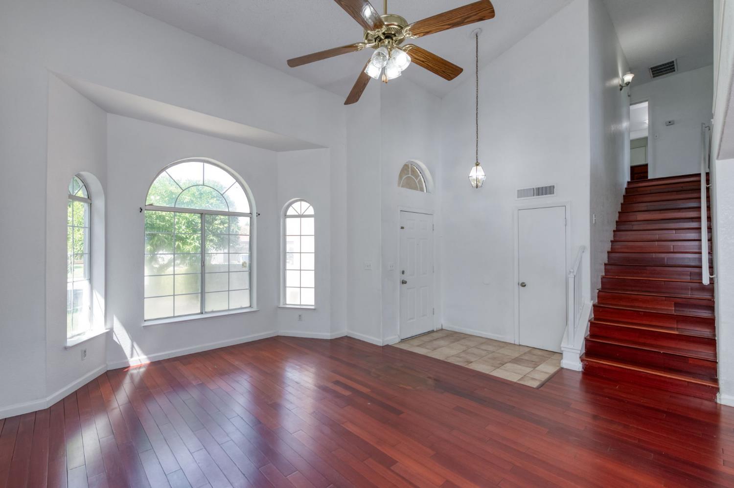 3340 N Dante Ave, Fresno, CA 93722