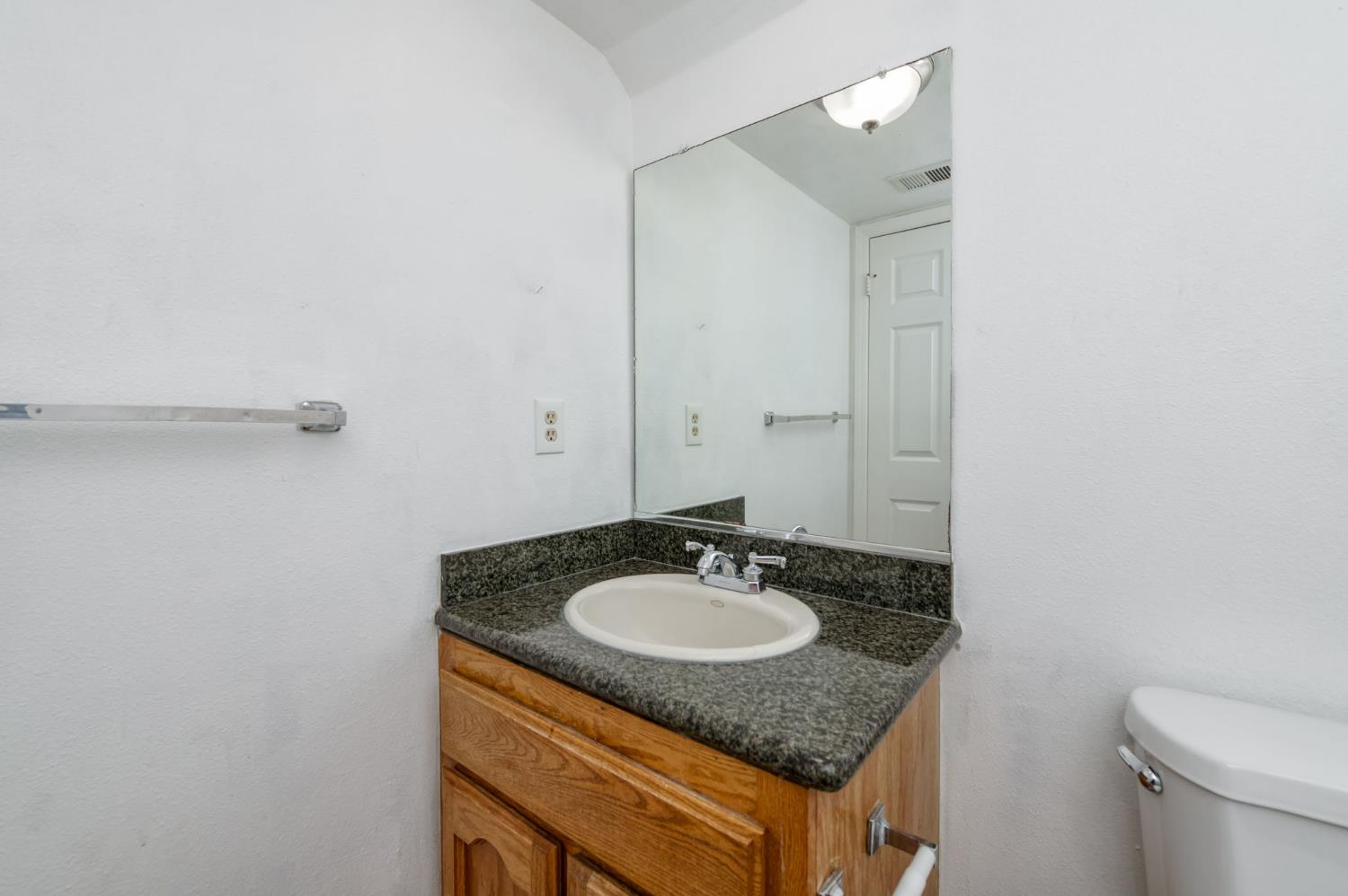 3340 N Dante Ave, Fresno, CA 93722