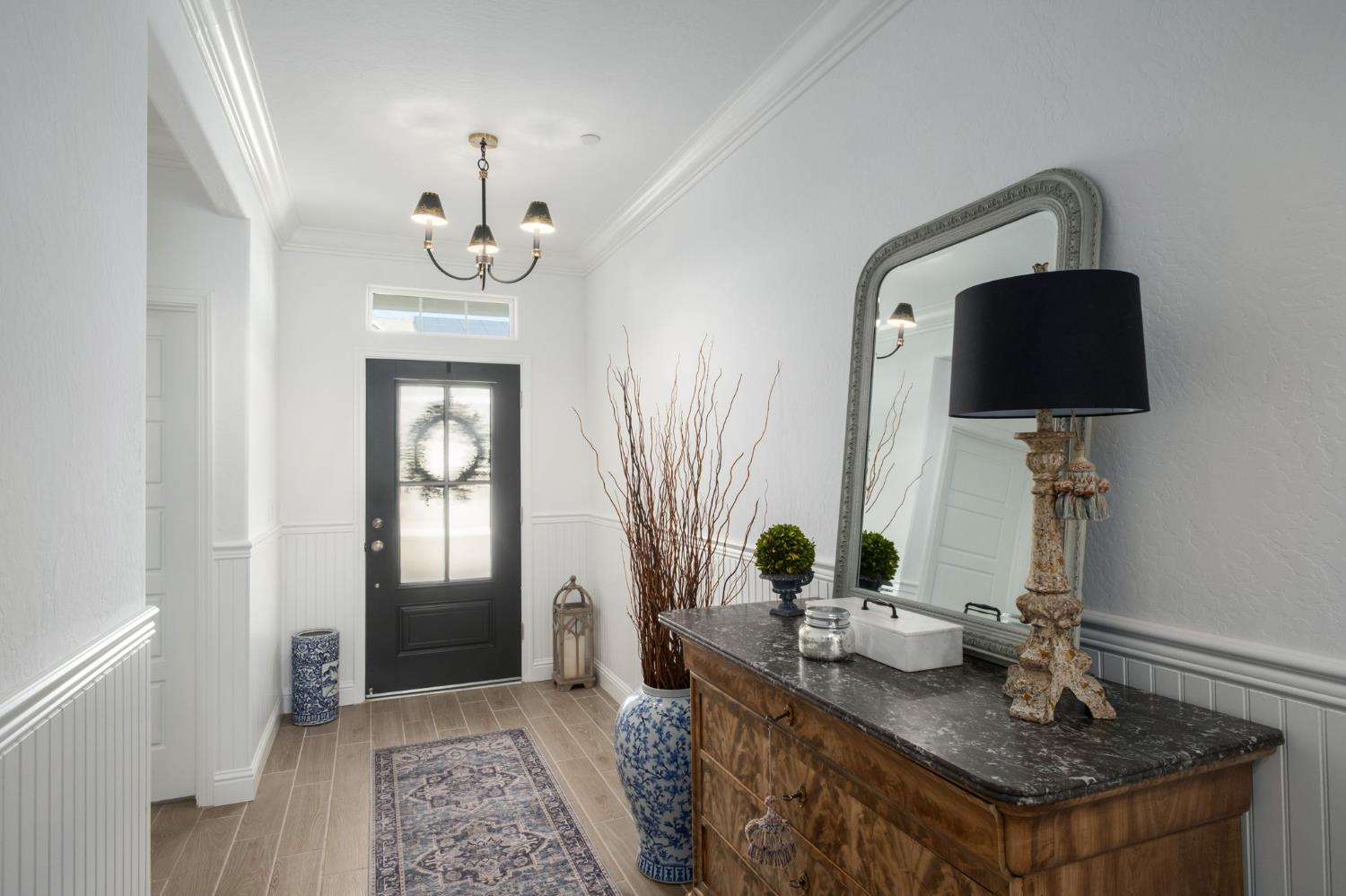 968 Everglade Ave, Clovis, CA 93619