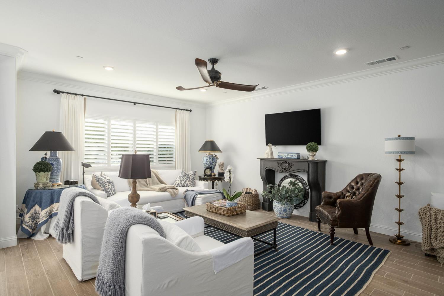 968 Everglade Ave, Clovis, CA 93619