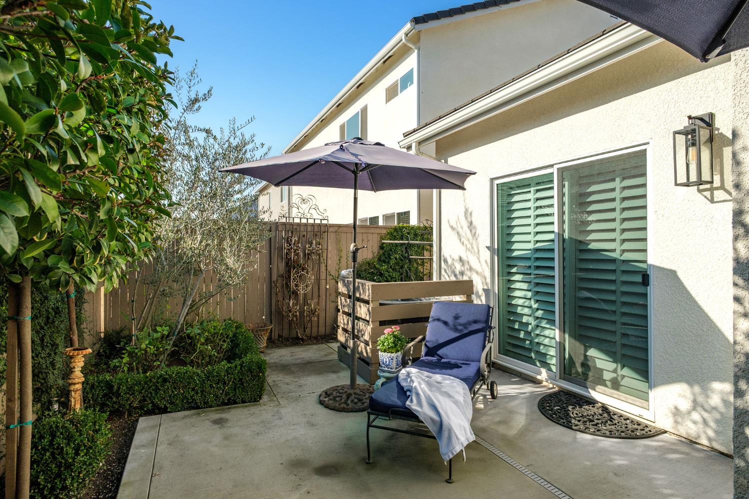 968 Everglade Ave, Clovis, CA 93619