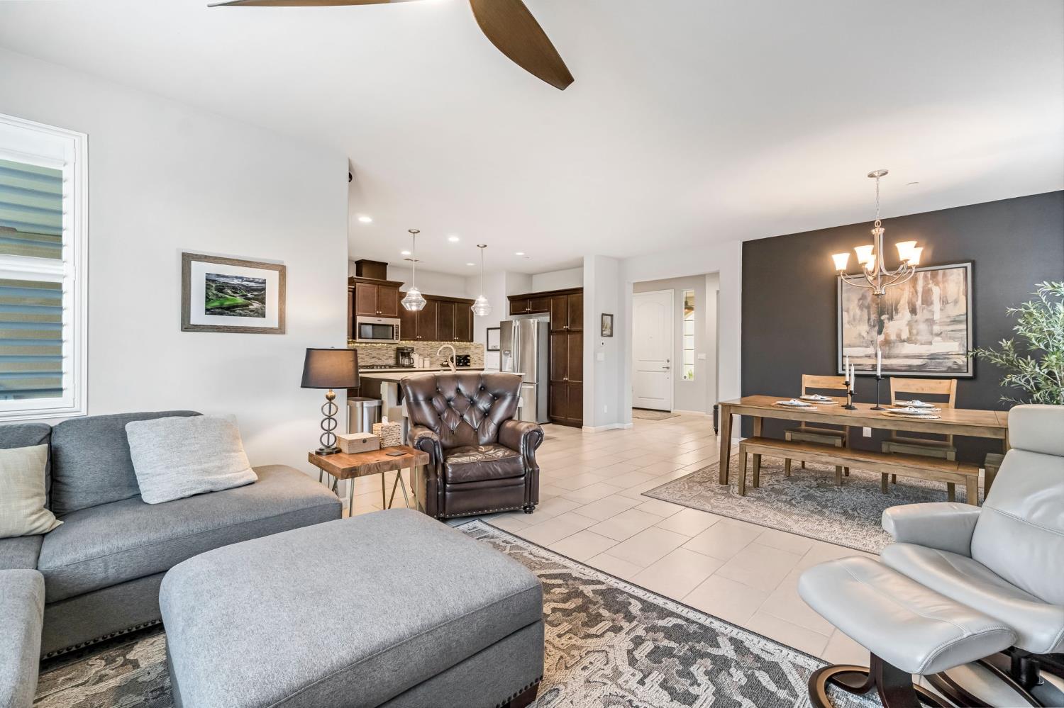 3519 Portals Ave, Clovis, CA 93619