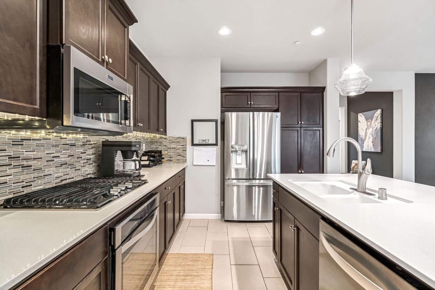 3519 Portals Ave, Clovis, CA 93619