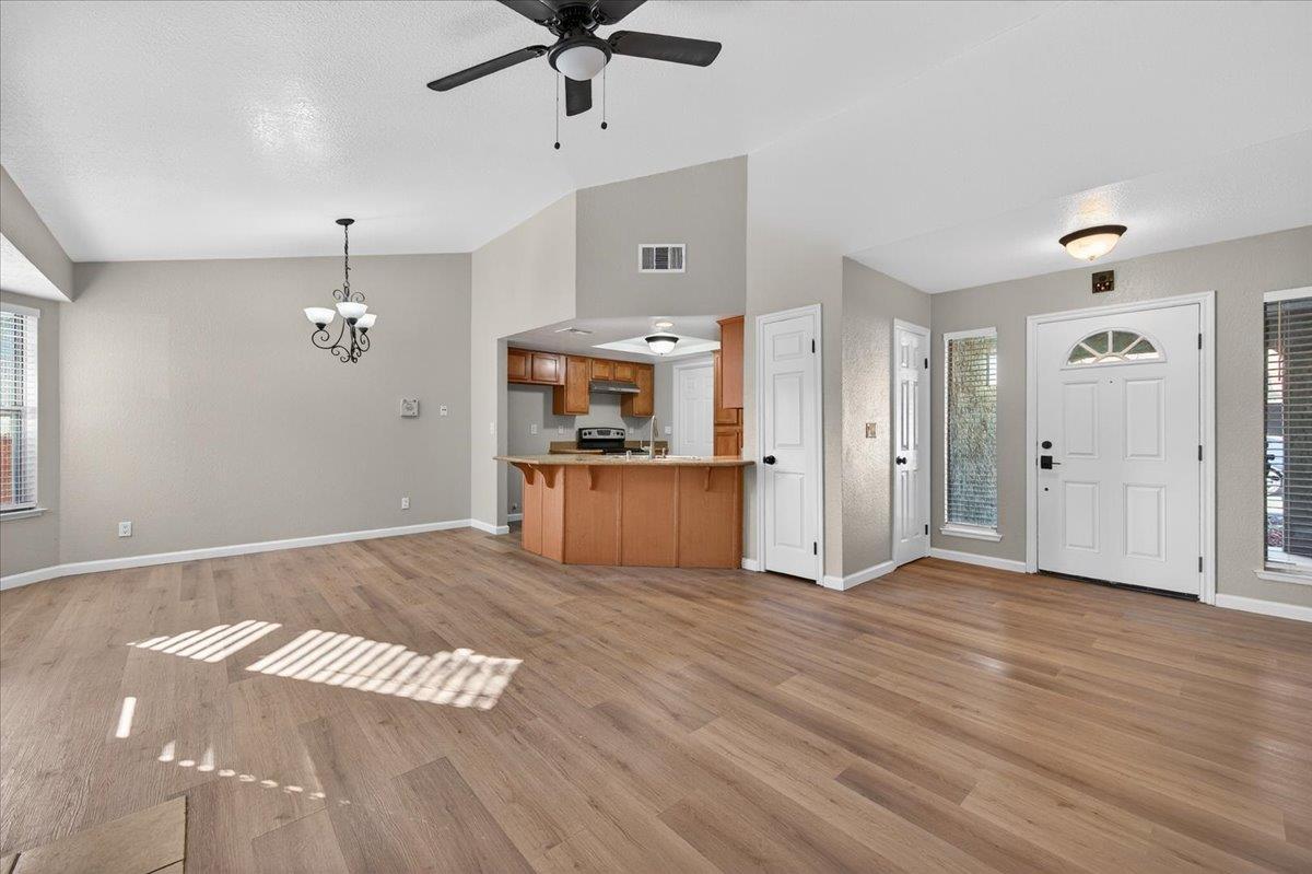 5140 E Cesar Chavez Blvd #107, Fresno, CA 93727