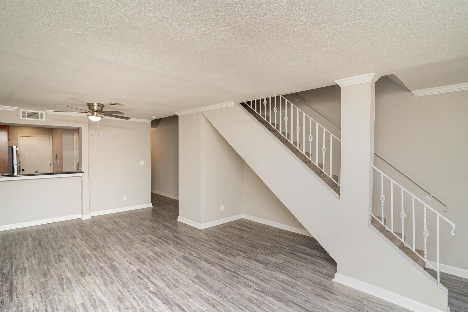 7166 N Fruit Ave #178, Fresno, CA 93711