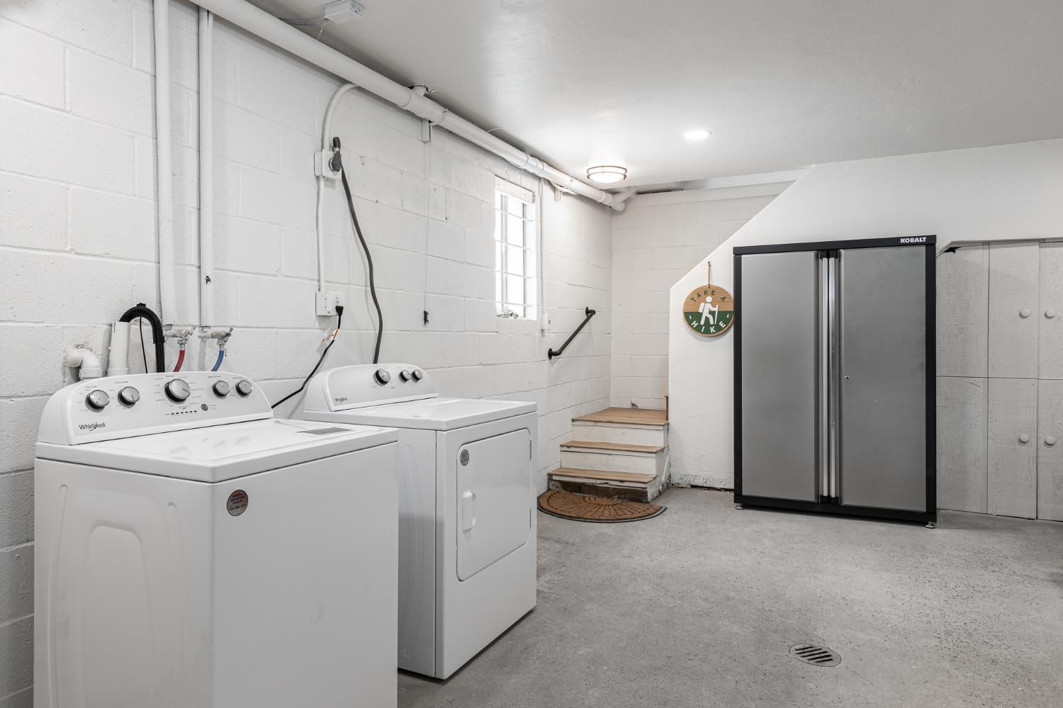 42145 TOLLHOUSE RD, Shaver Lake, CA 93664