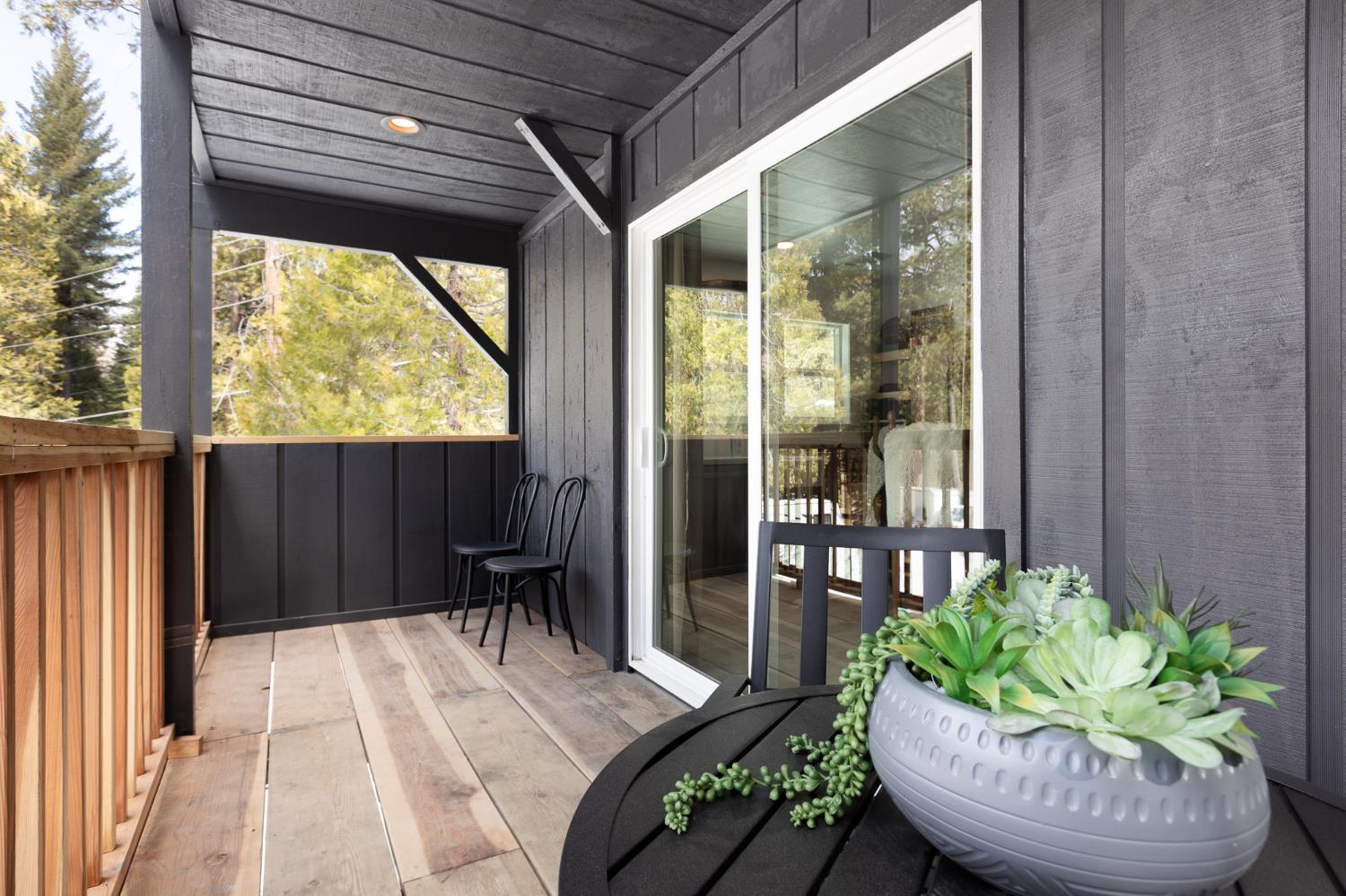 42145 TOLLHOUSE RD, Shaver Lake, CA 93664