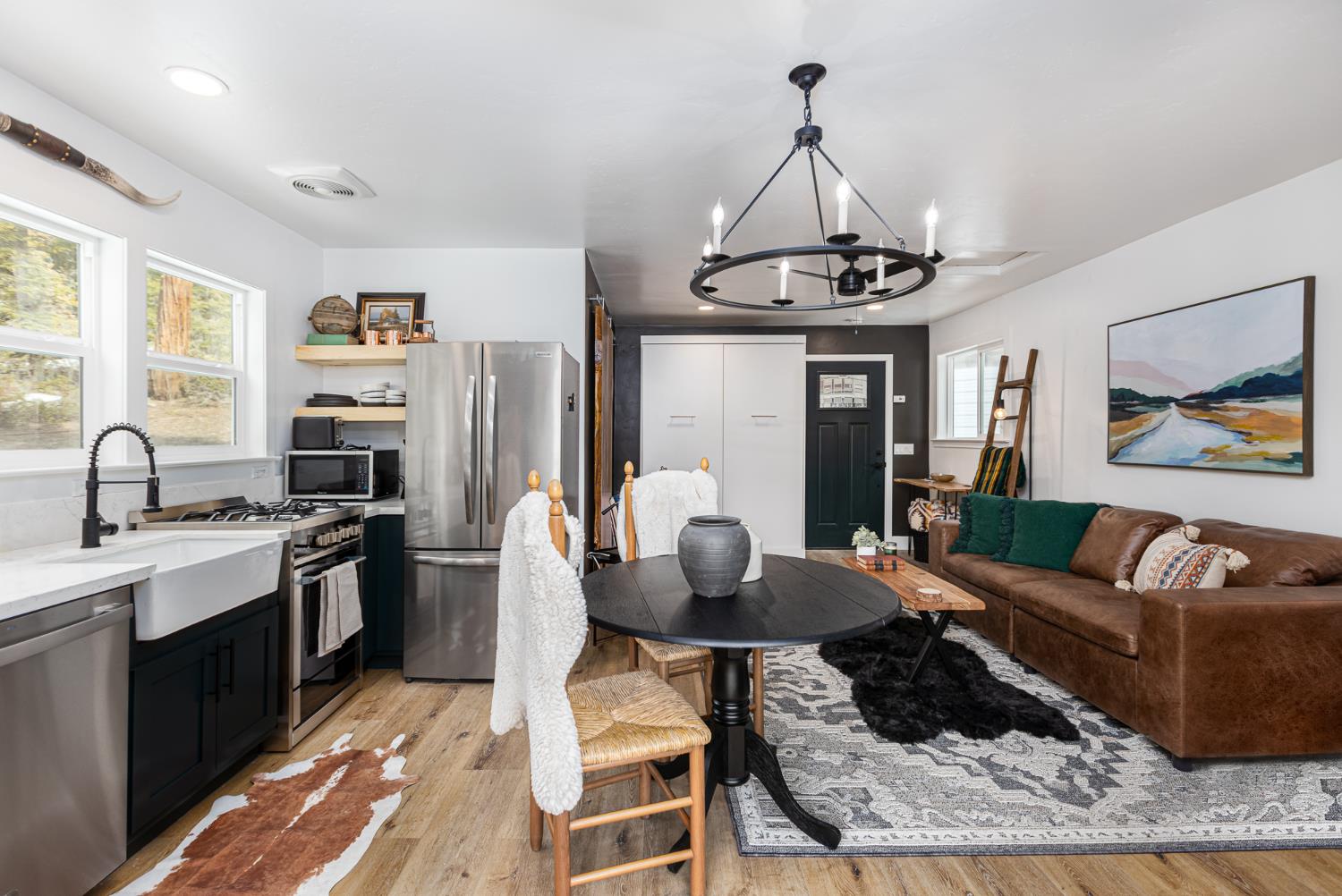 42145 TOLLHOUSE RD, Shaver Lake, CA 93664