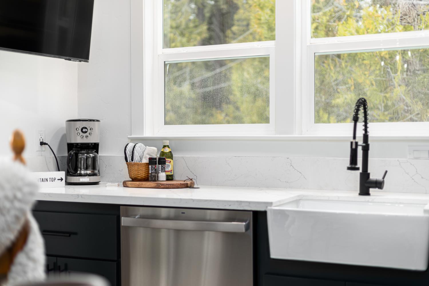 42145 TOLLHOUSE RD, Shaver Lake, CA 93664