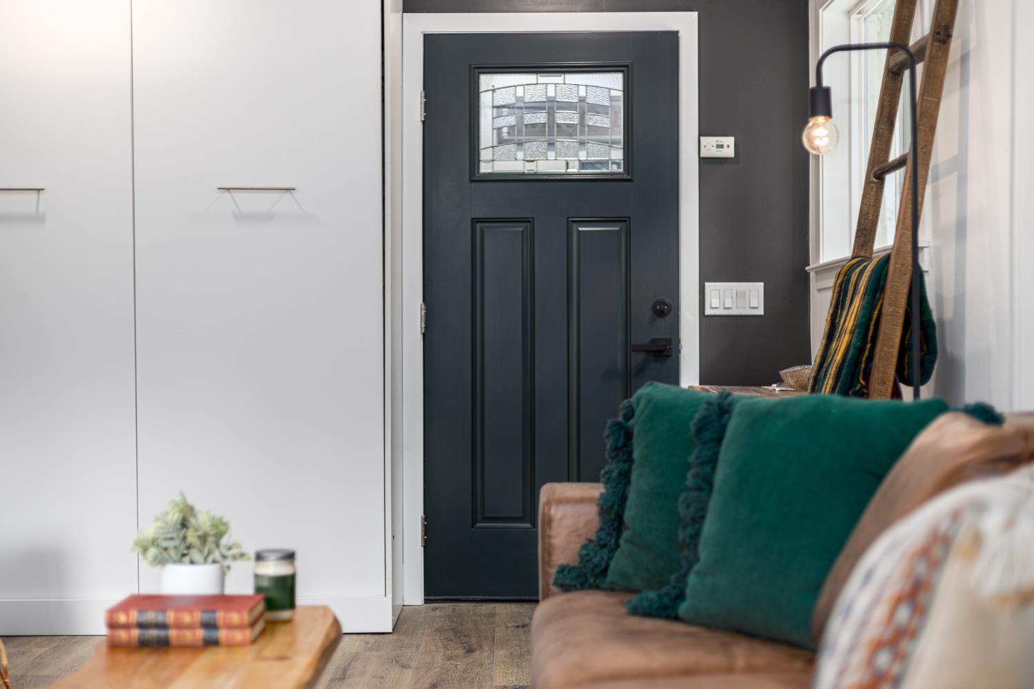 42145 TOLLHOUSE RD, Shaver Lake, CA 93664