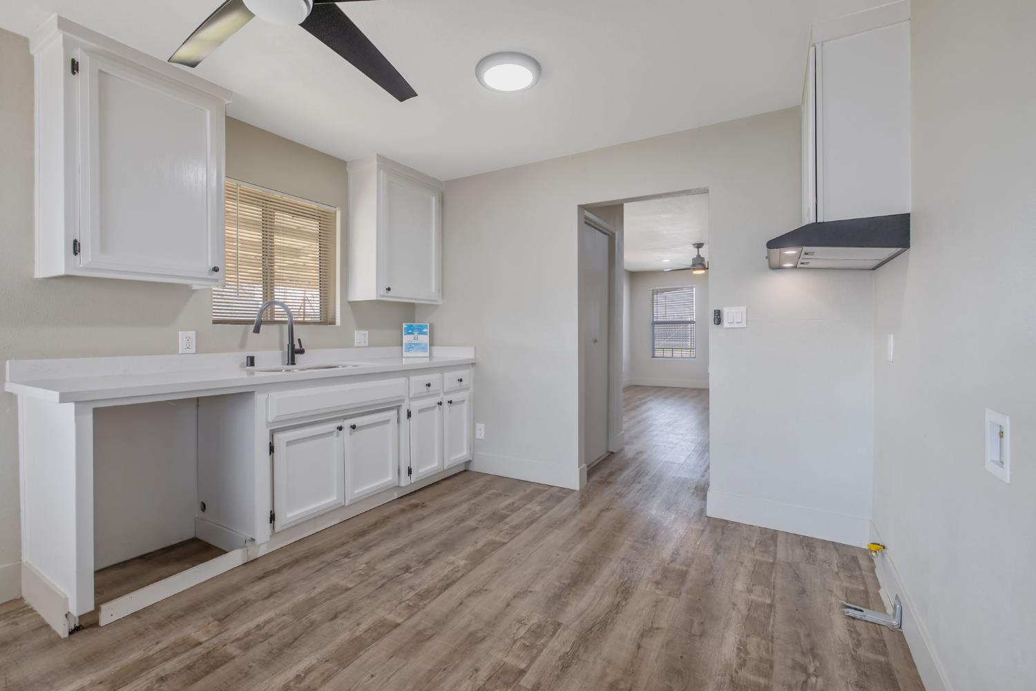 2223 Steele Ave, Bakersfield, CA 93307