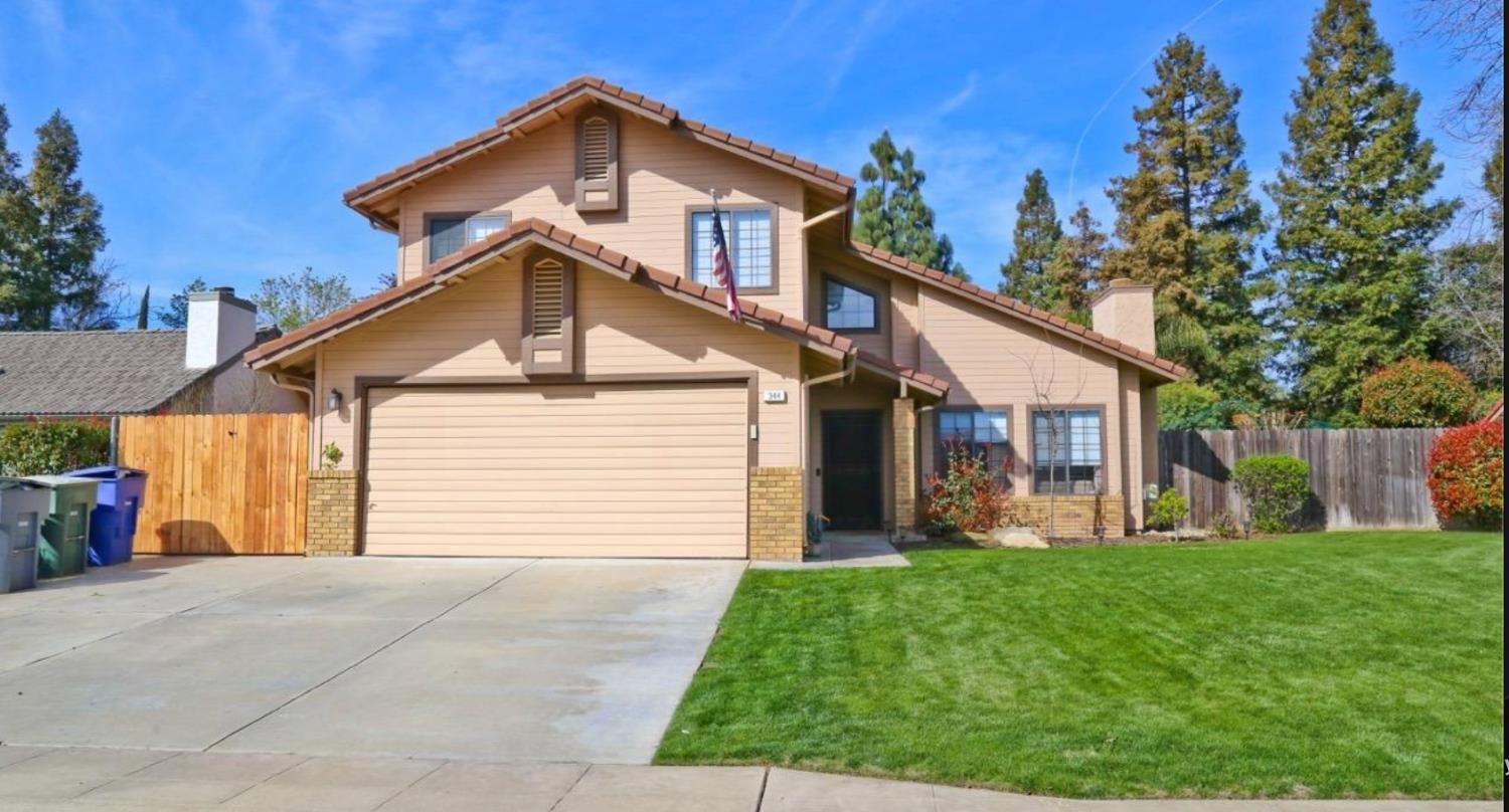 344 Mckelvy Ave, Clovis, CA 93611