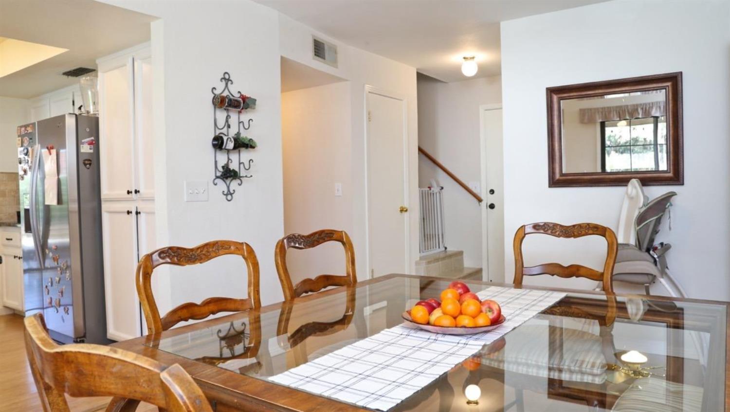 344 Mckelvy Ave, Clovis, CA 93611