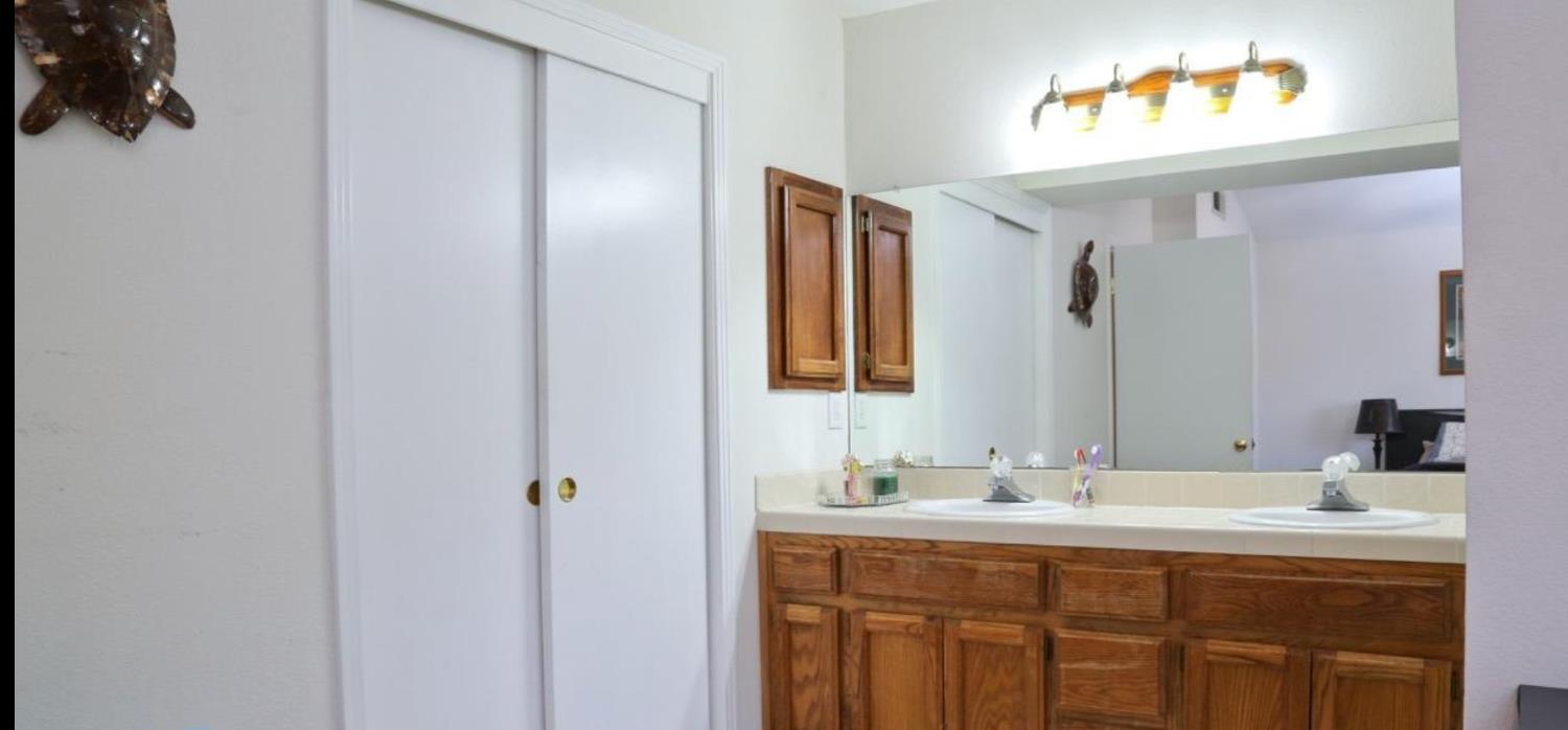 344 Mckelvy Ave, Clovis, CA 93611