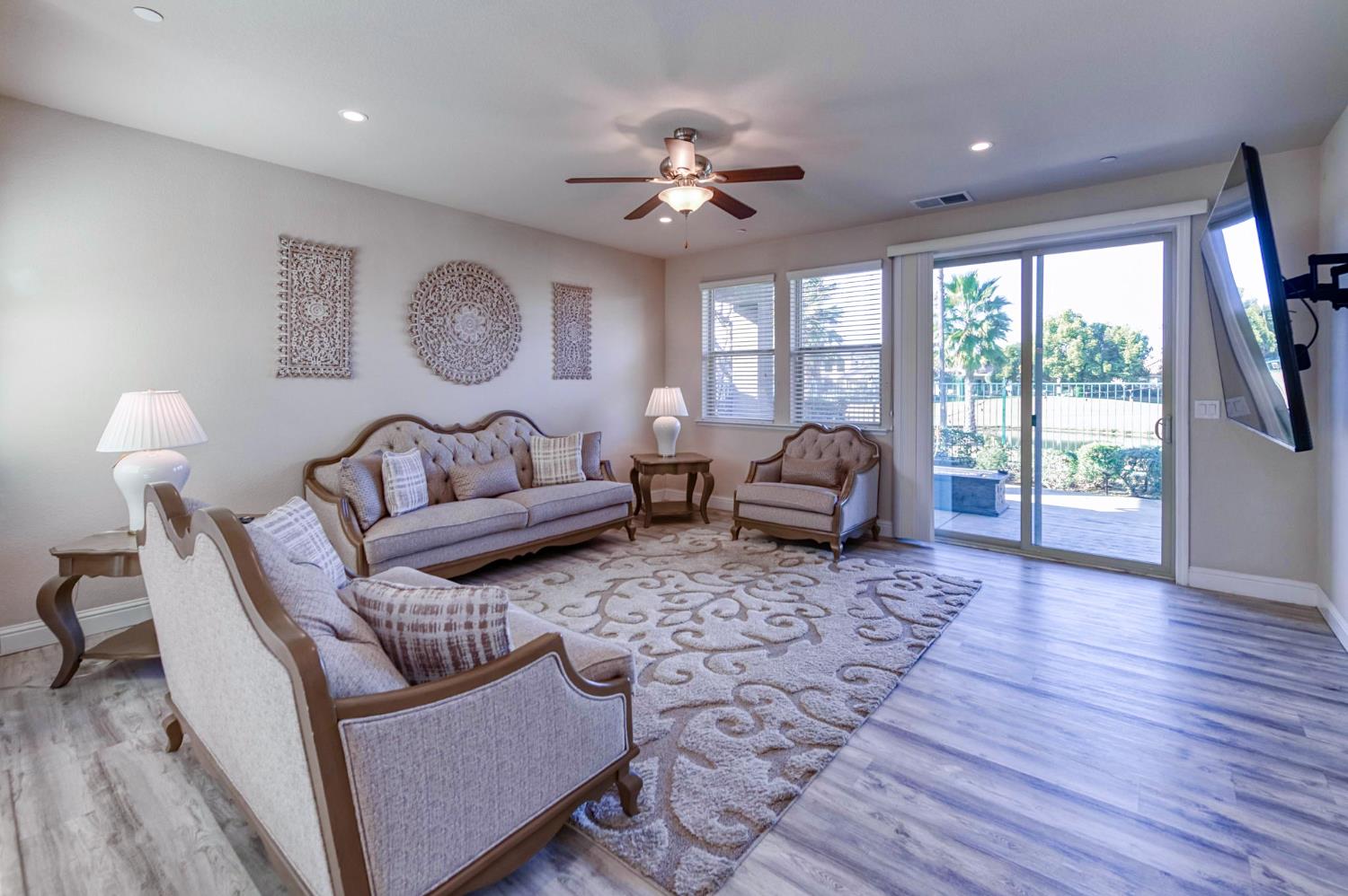 1728 E Green Sage Ave, Fresno, CA 93730