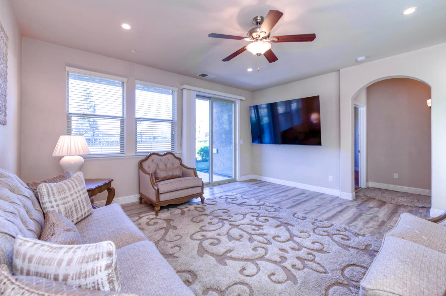 1728 E Green Sage Ave, Fresno, CA 93730