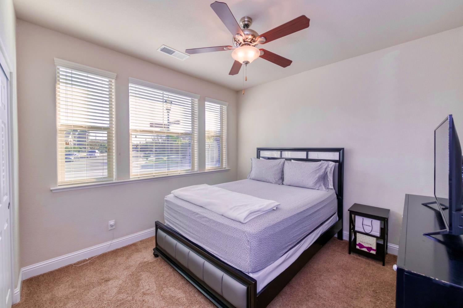 1728 E Green Sage Ave, Fresno, CA 93730