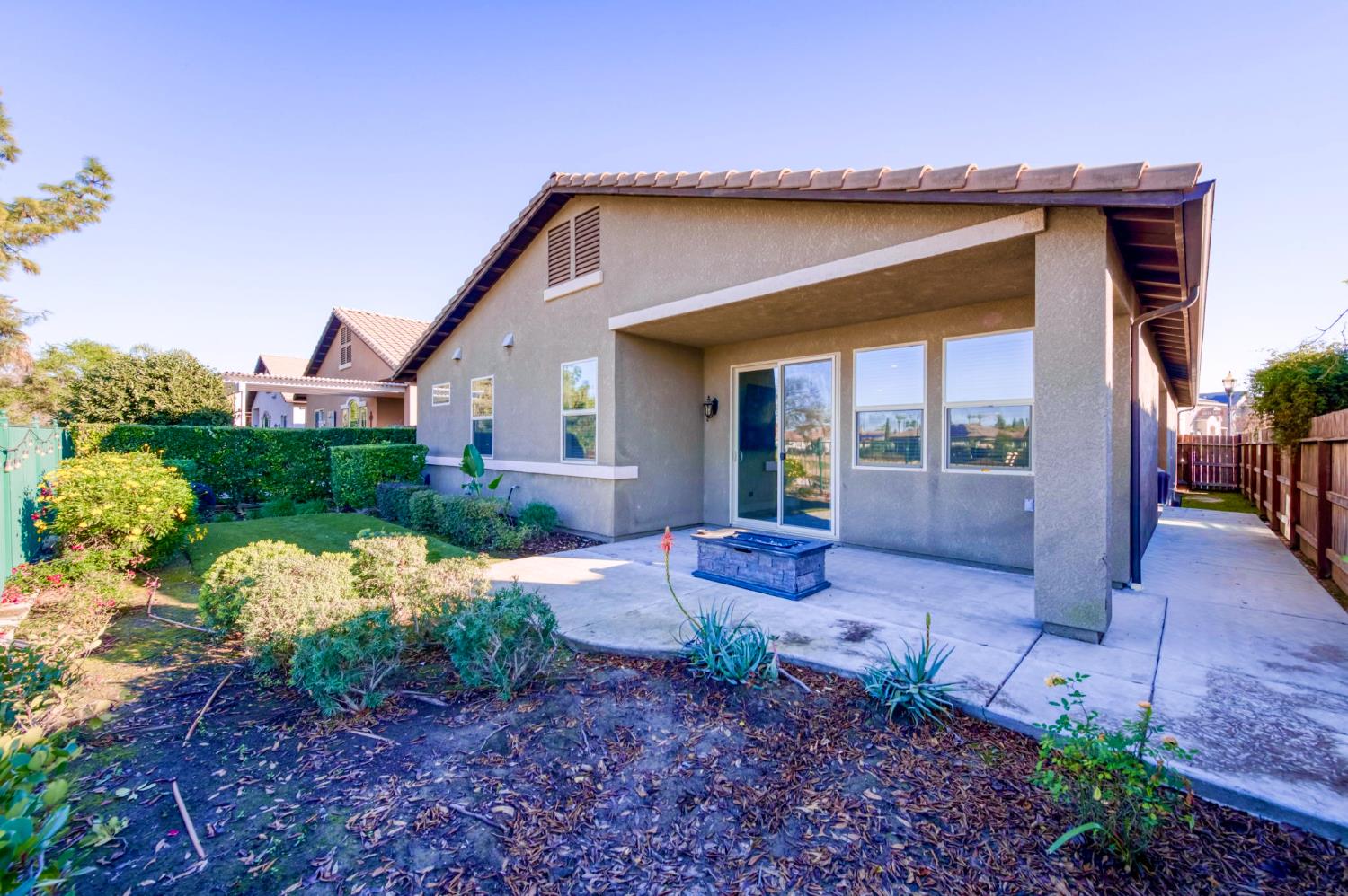 1728 E Green Sage Ave, Fresno, CA 93730