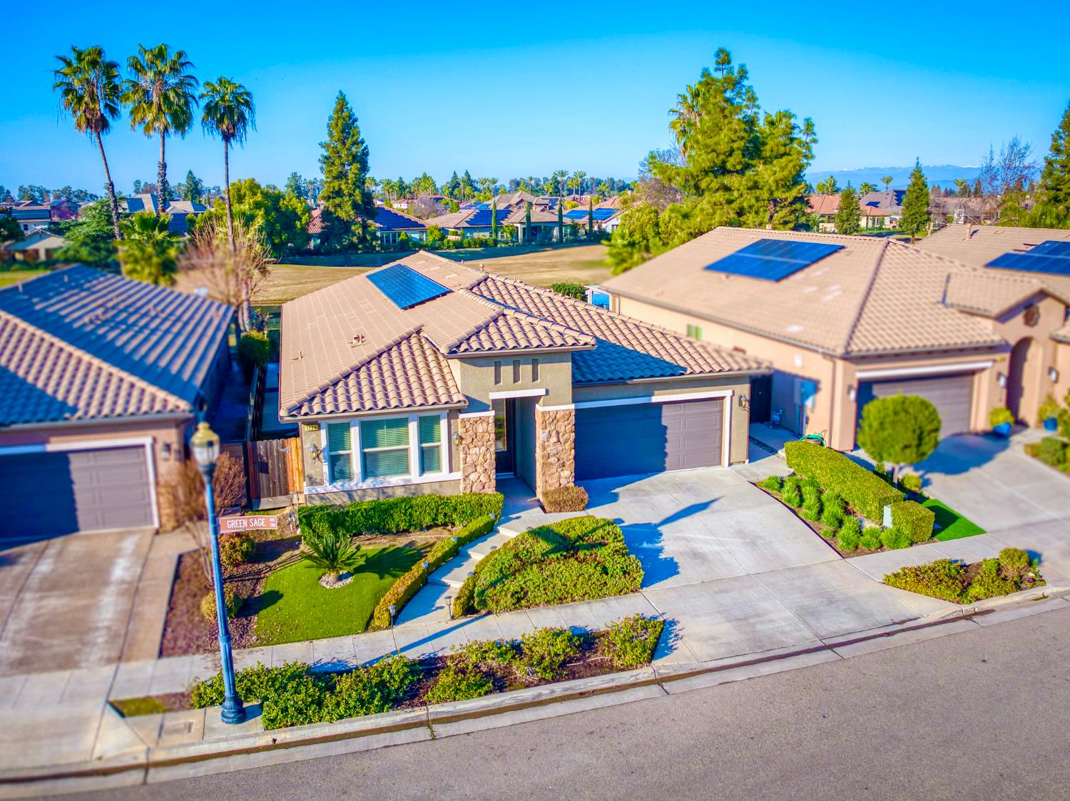 1728 E Green Sage Ave, Fresno, CA 93730