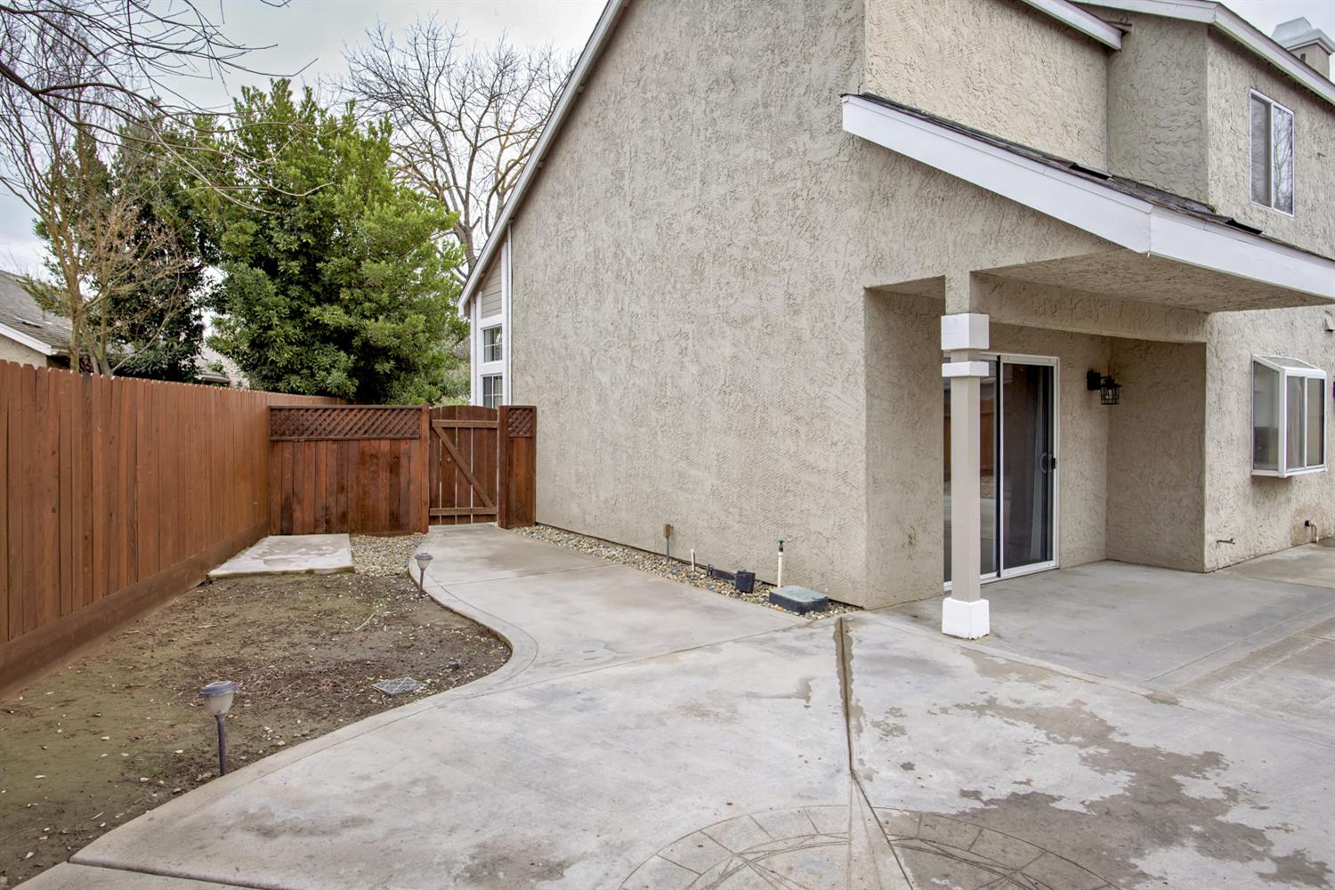 10752 N Windham Bay Cir, Fresno, CA 93730