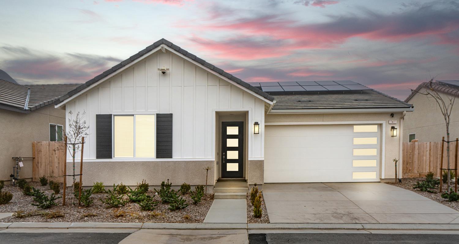 141 Reunion Way S, Madera, CA 93636