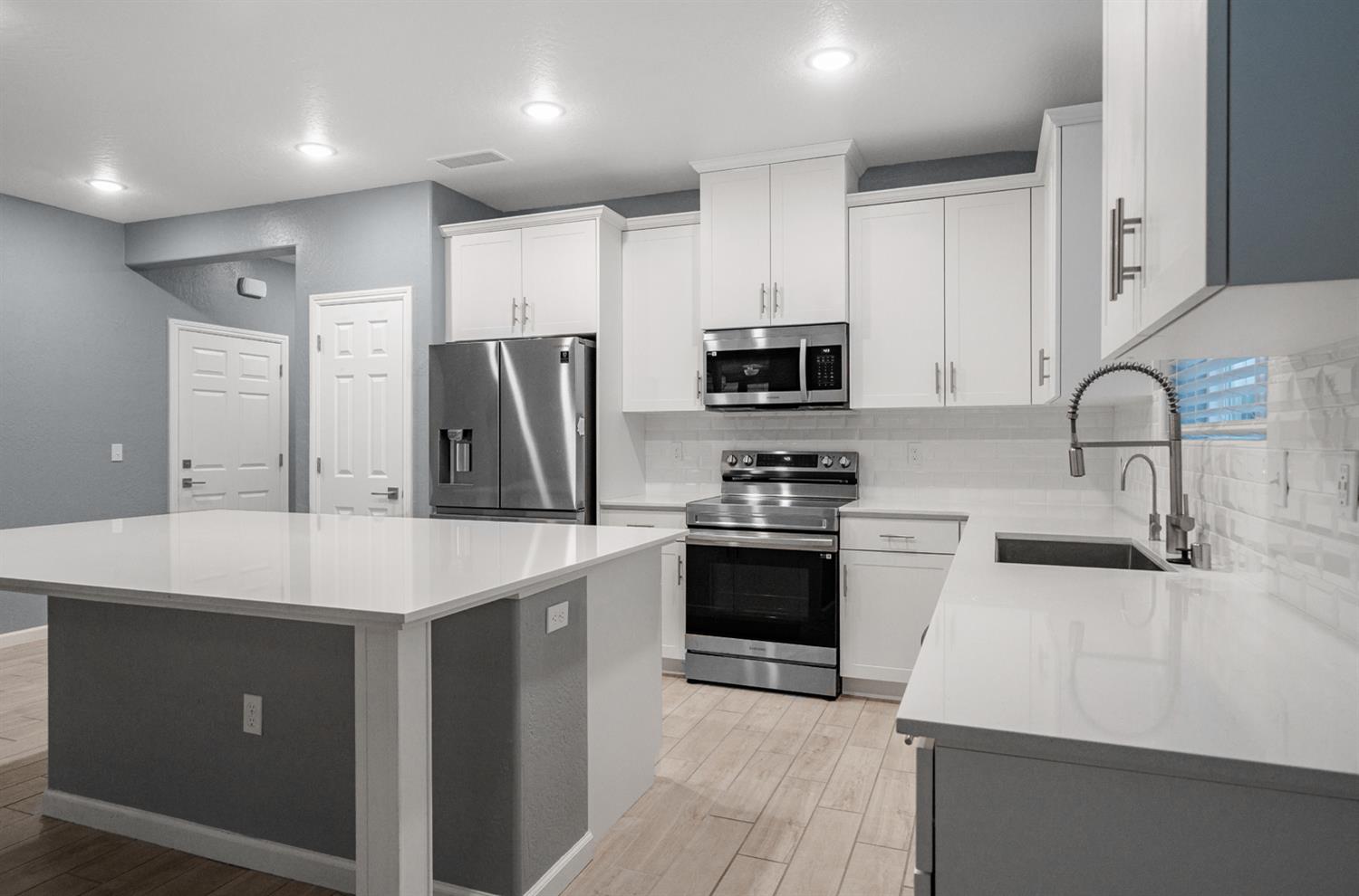 141 Reunion Way S, Madera, CA 93636