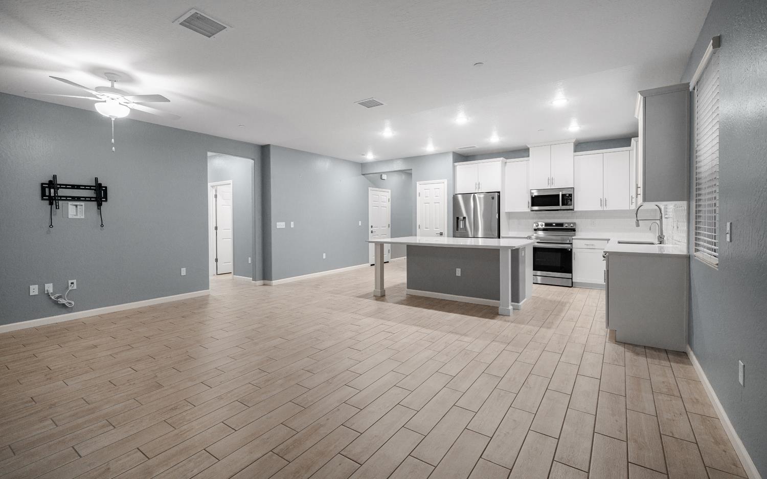 141 Reunion Way S, Madera, CA 93636