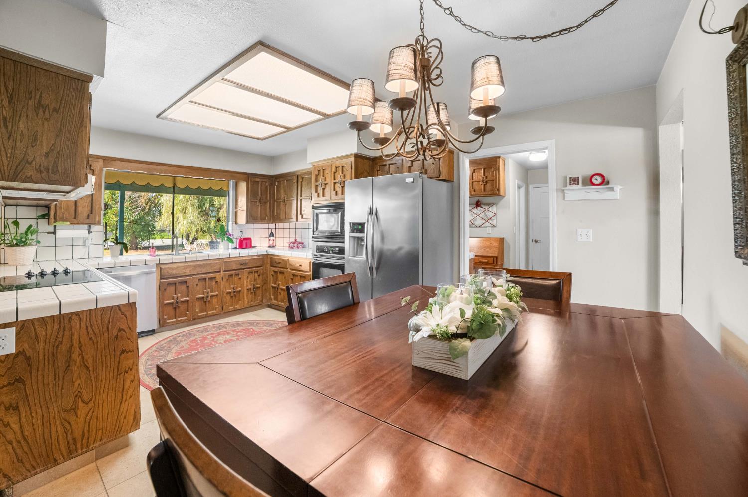 9193 N Fowler Ave, Clovis, CA 93619