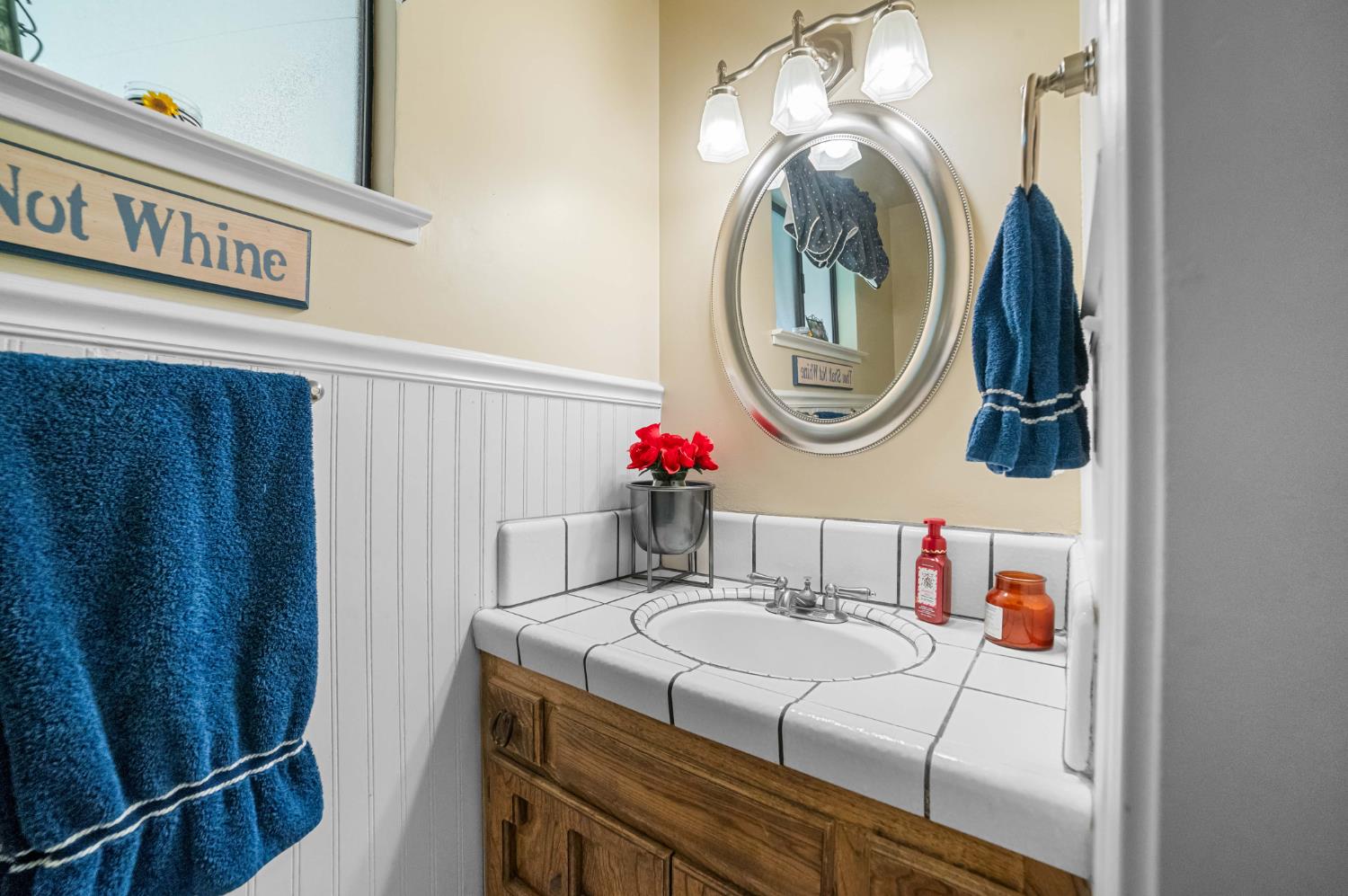 9193 N Fowler Ave, Clovis, CA 93619