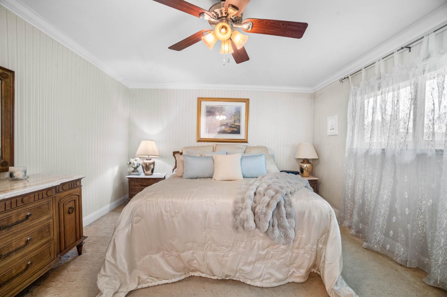 9193 N Fowler Ave, Clovis, CA 93619