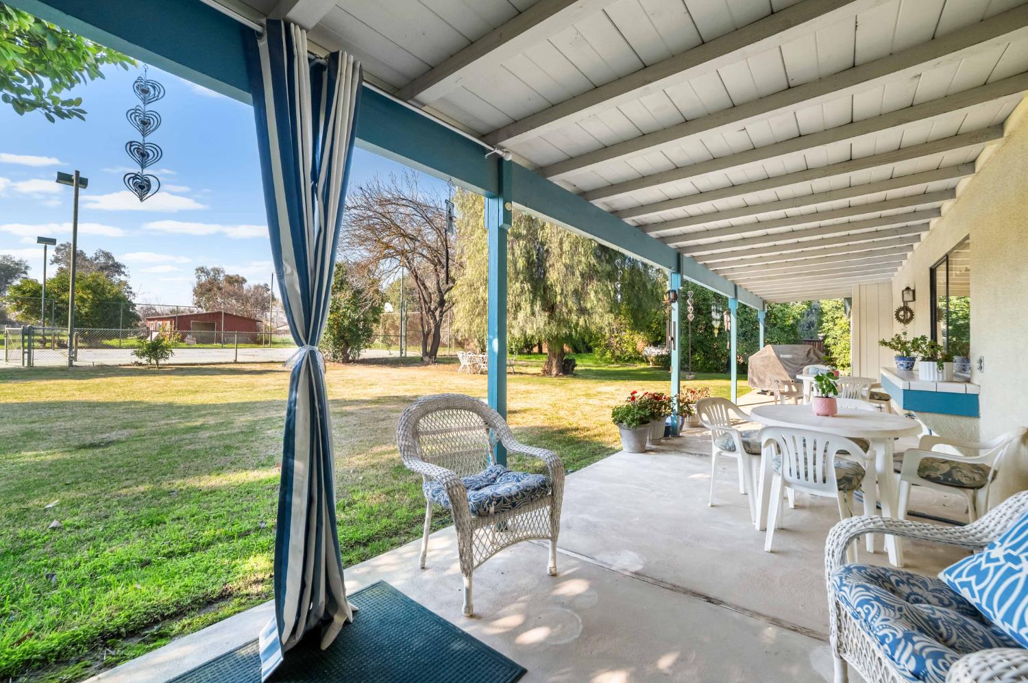 9193 N Fowler Ave, Clovis, CA 93619