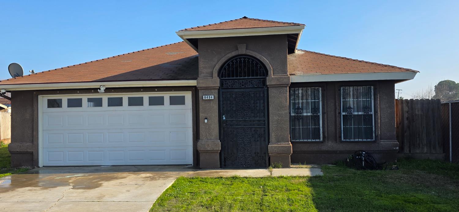 8494 Orlando Ct, San Joaquin, CA 93660