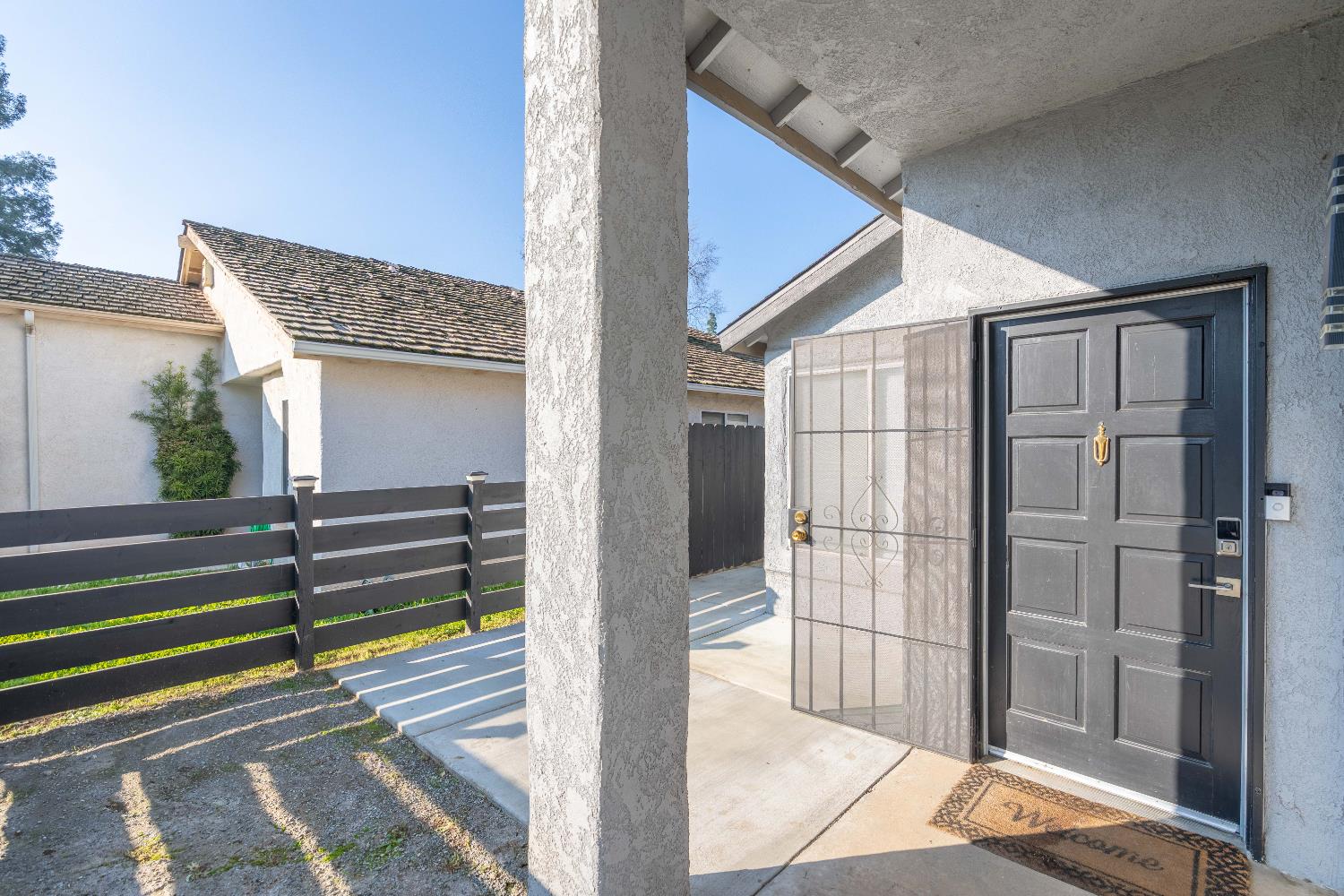 3516 W Dovewood Ave, Fresno, CA 93711