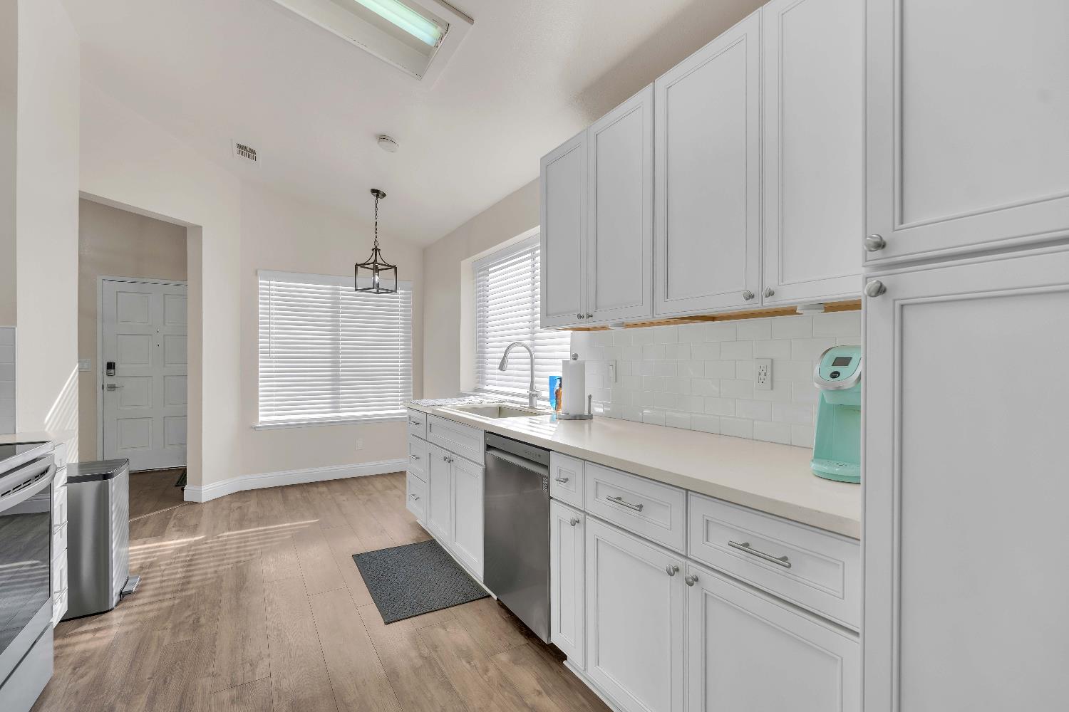 3516 W Dovewood Ave, Fresno, CA 93711