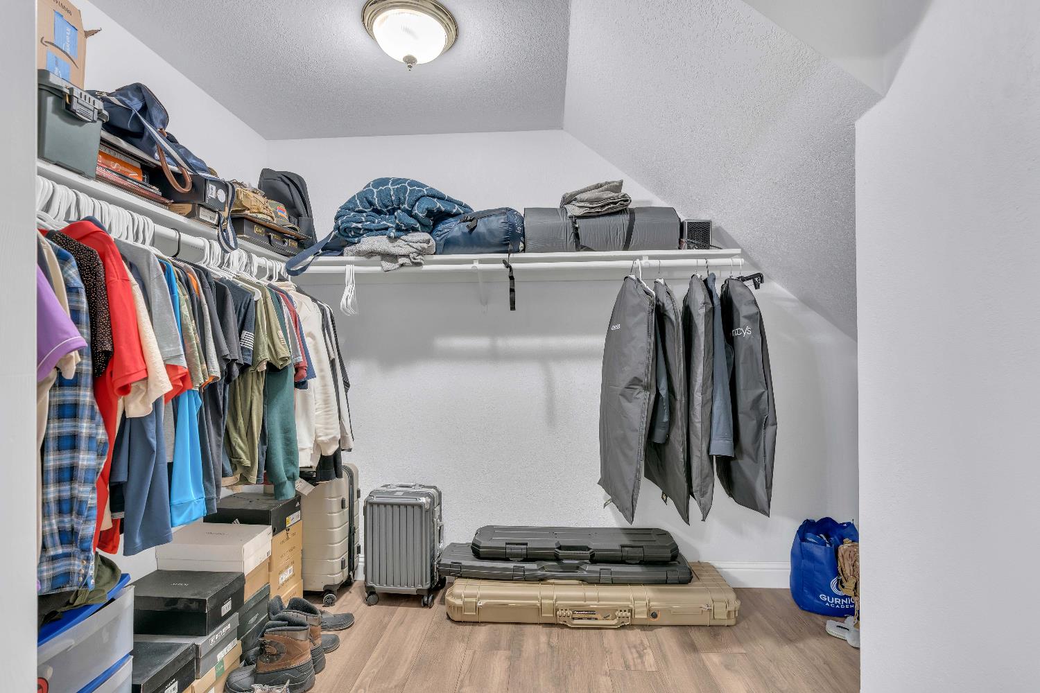 3516 W Dovewood Ave, Fresno, CA 93711