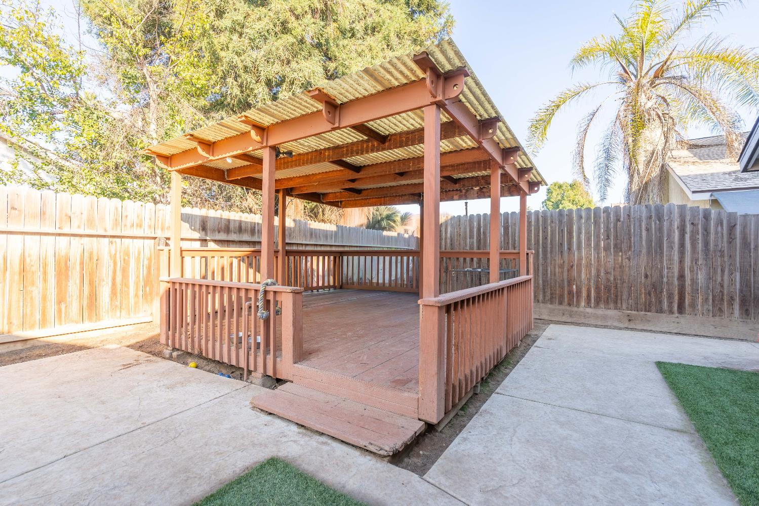 3516 W Dovewood Ave, Fresno, CA 93711