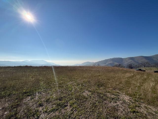 48 Watts Valley Rd, Sanger, CA 93657