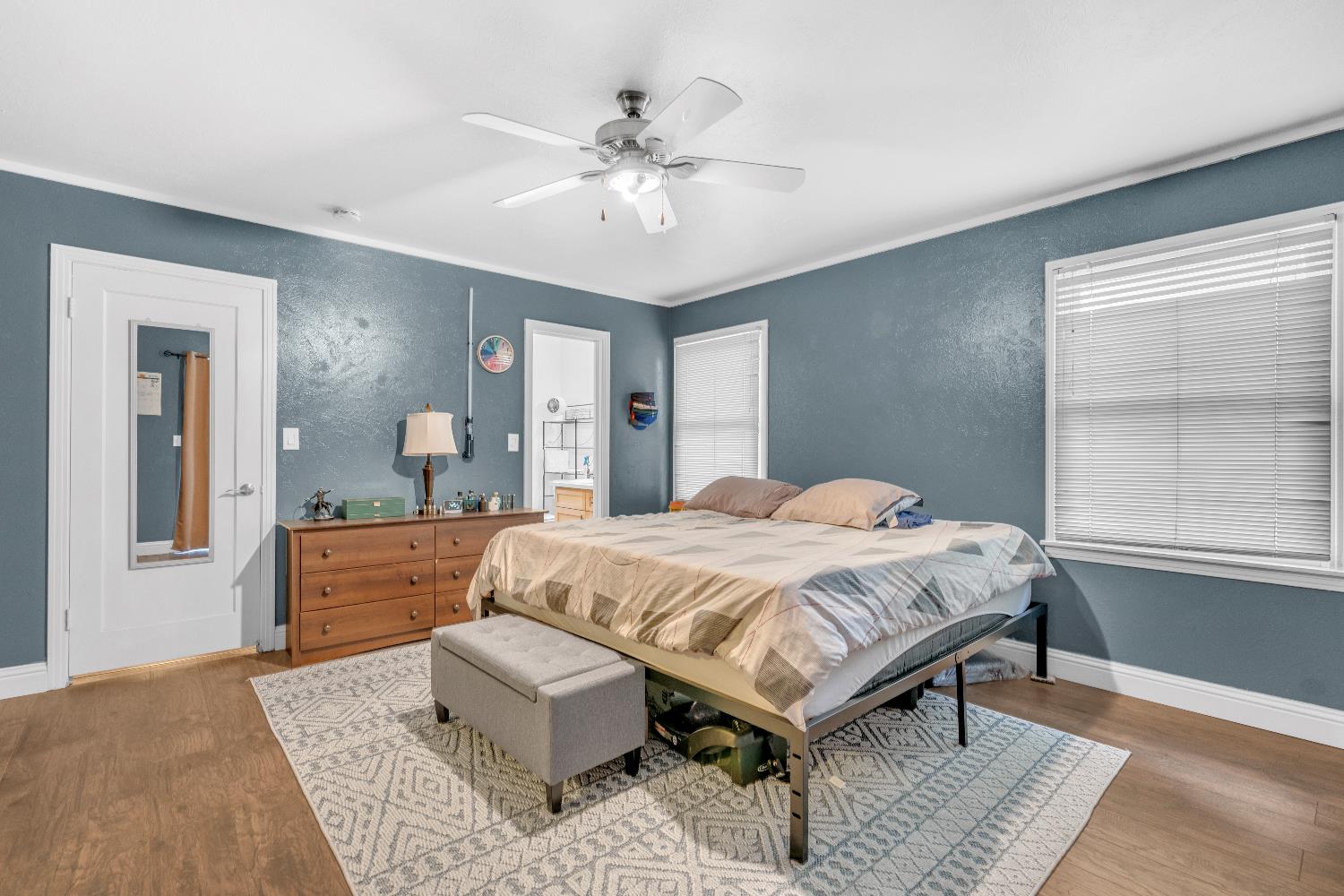 3343 E Weldon Ave, Fresno, CA 93703