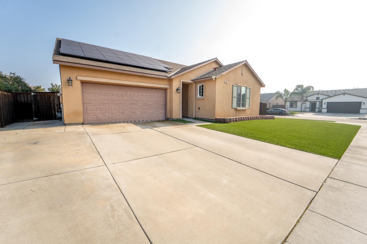 900 Heather, Dinuba, CA 93618