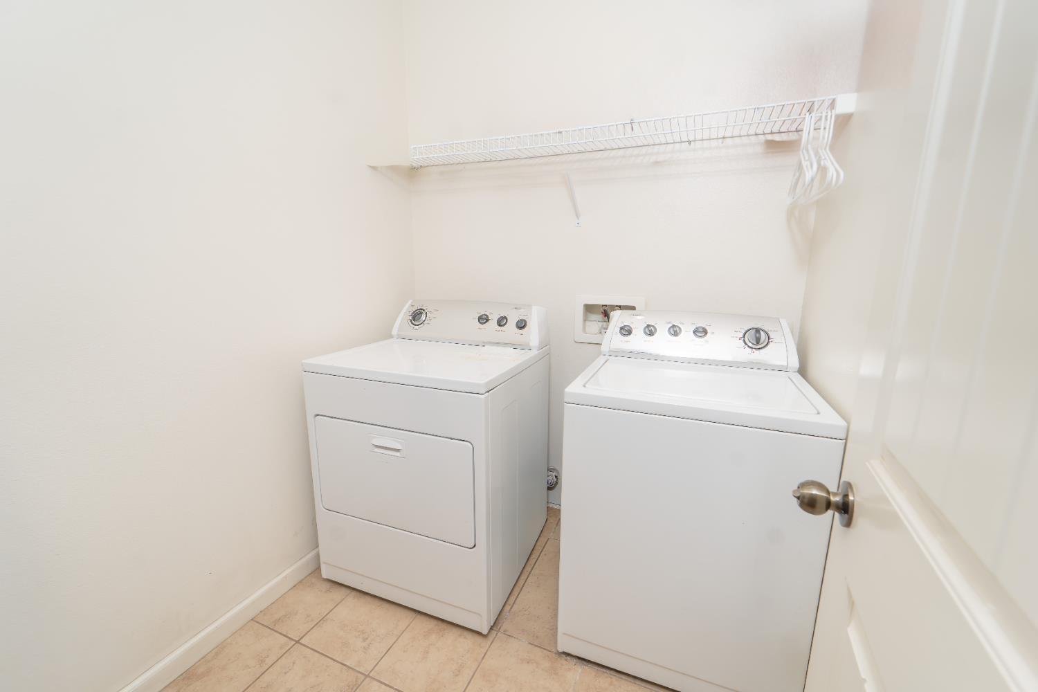 900 Heather, Dinuba, CA 93618