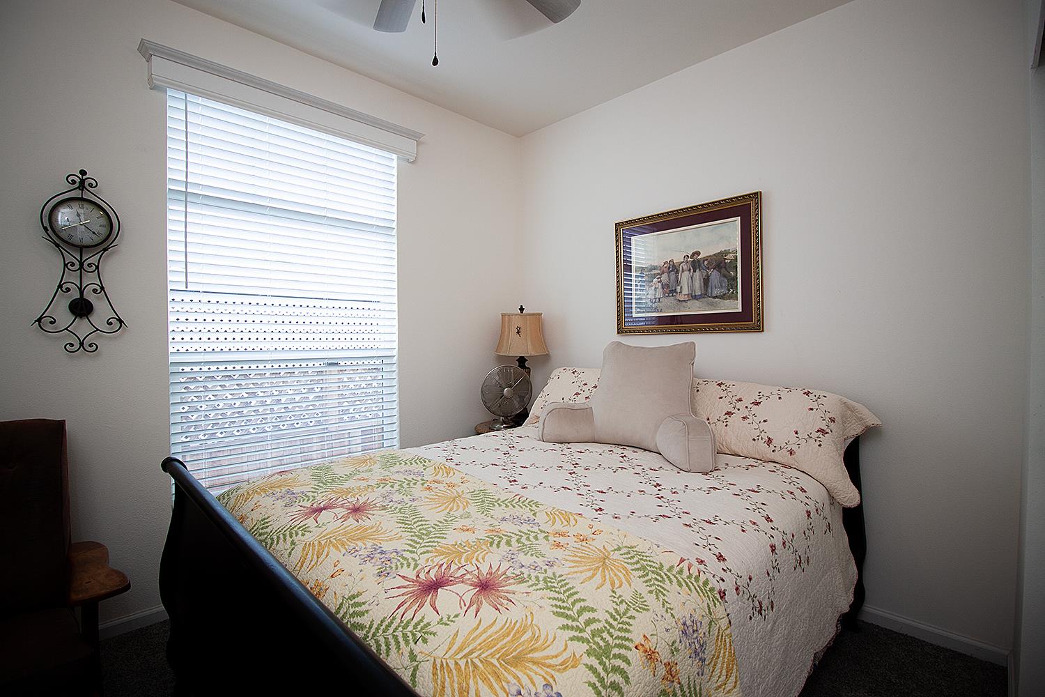 221 W Herndon Ave #Sp 99, Fresno, CA 93650