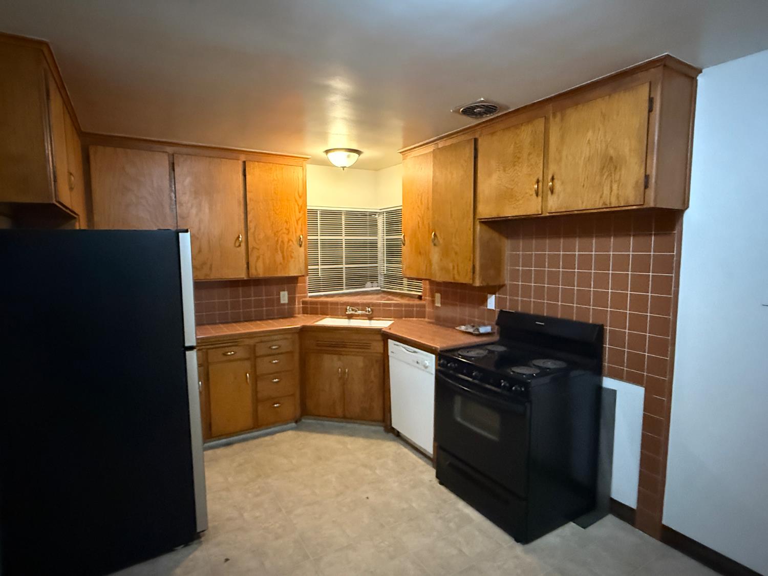 3542 N Orchard St, Fresno, CA 93726