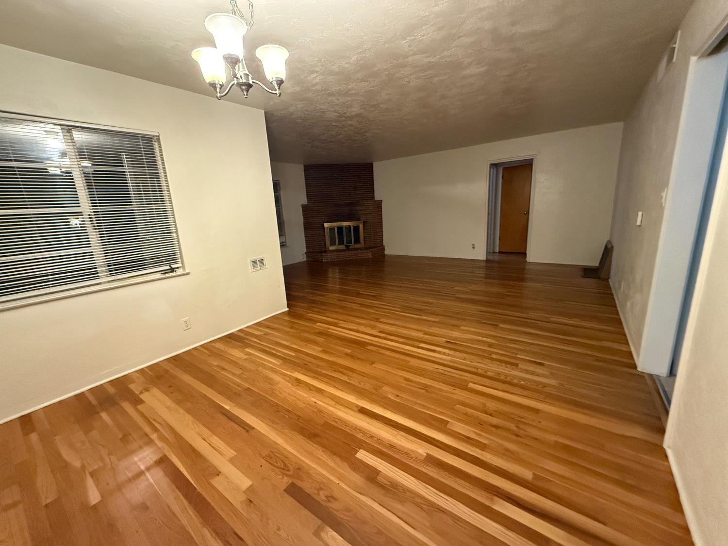 3542 N Orchard St, Fresno, CA 93726