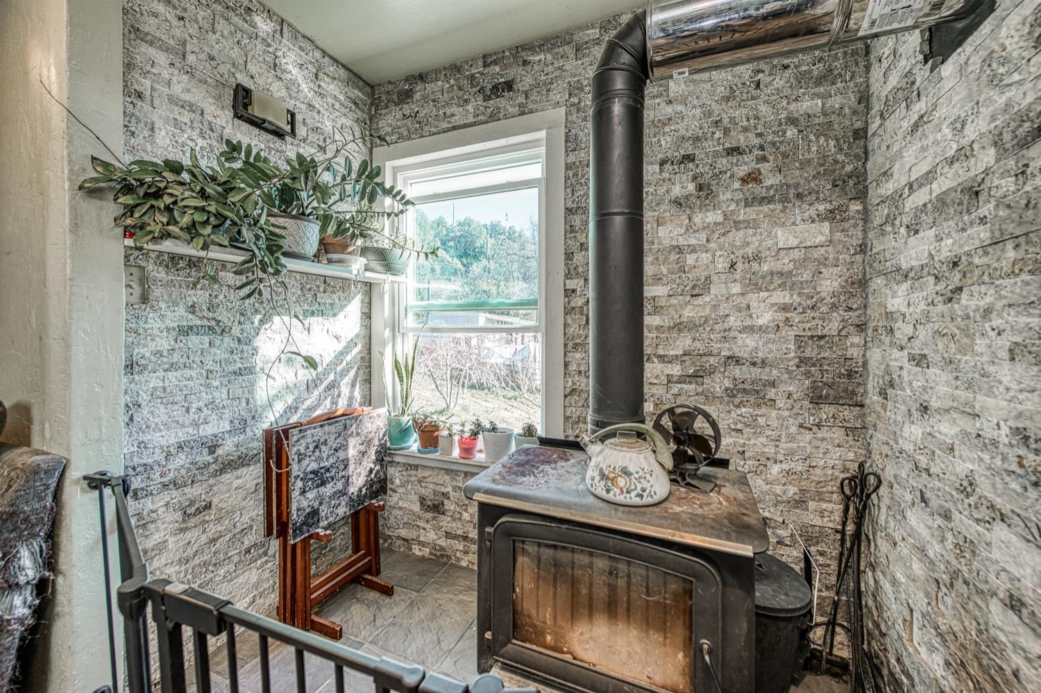 37978 Auberry Rd, Auberry, CA 93602