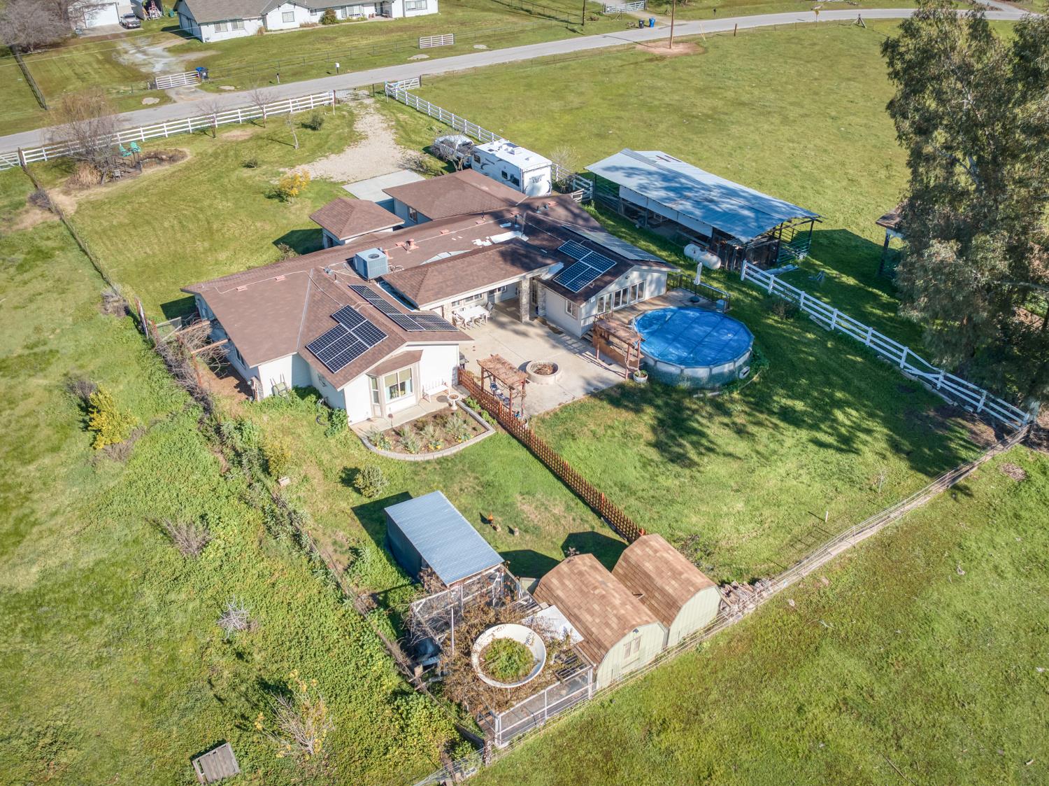 7767 Buckhorn Dr, Sanger, CA 93657