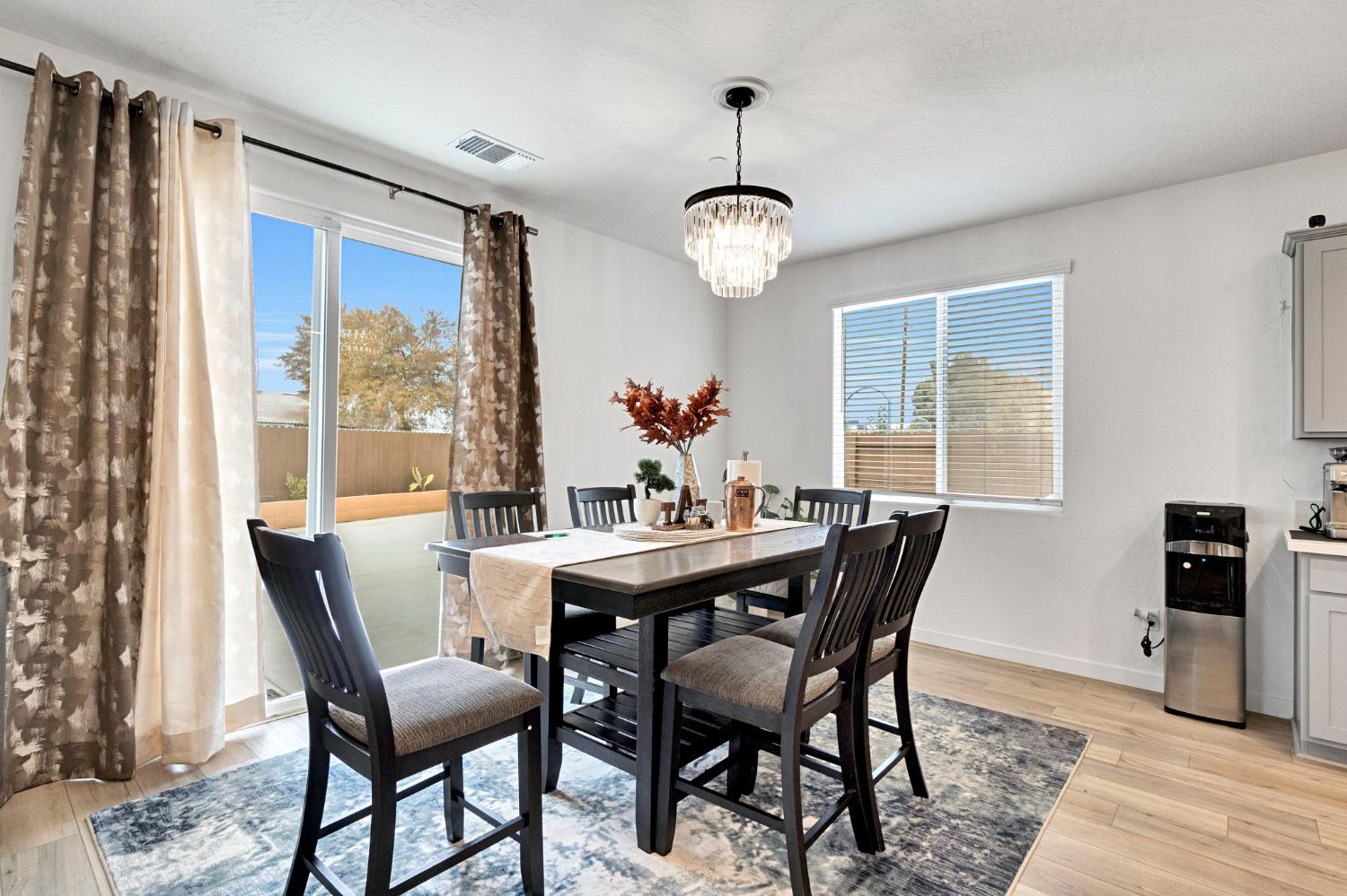 2481 N Pearwood Ave, Fresno, CA 93727